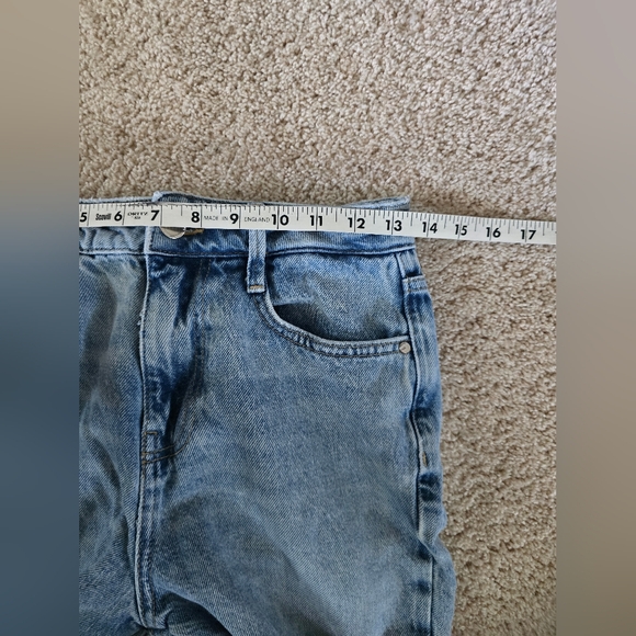 Zara Size 2 High Rise Straight Leg Raw Hem Jeans Light Blue Wash - Picture 7 of 8
